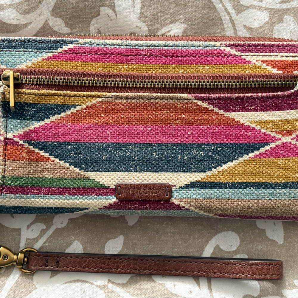 Fossil Colorful Geometric Wristlet
